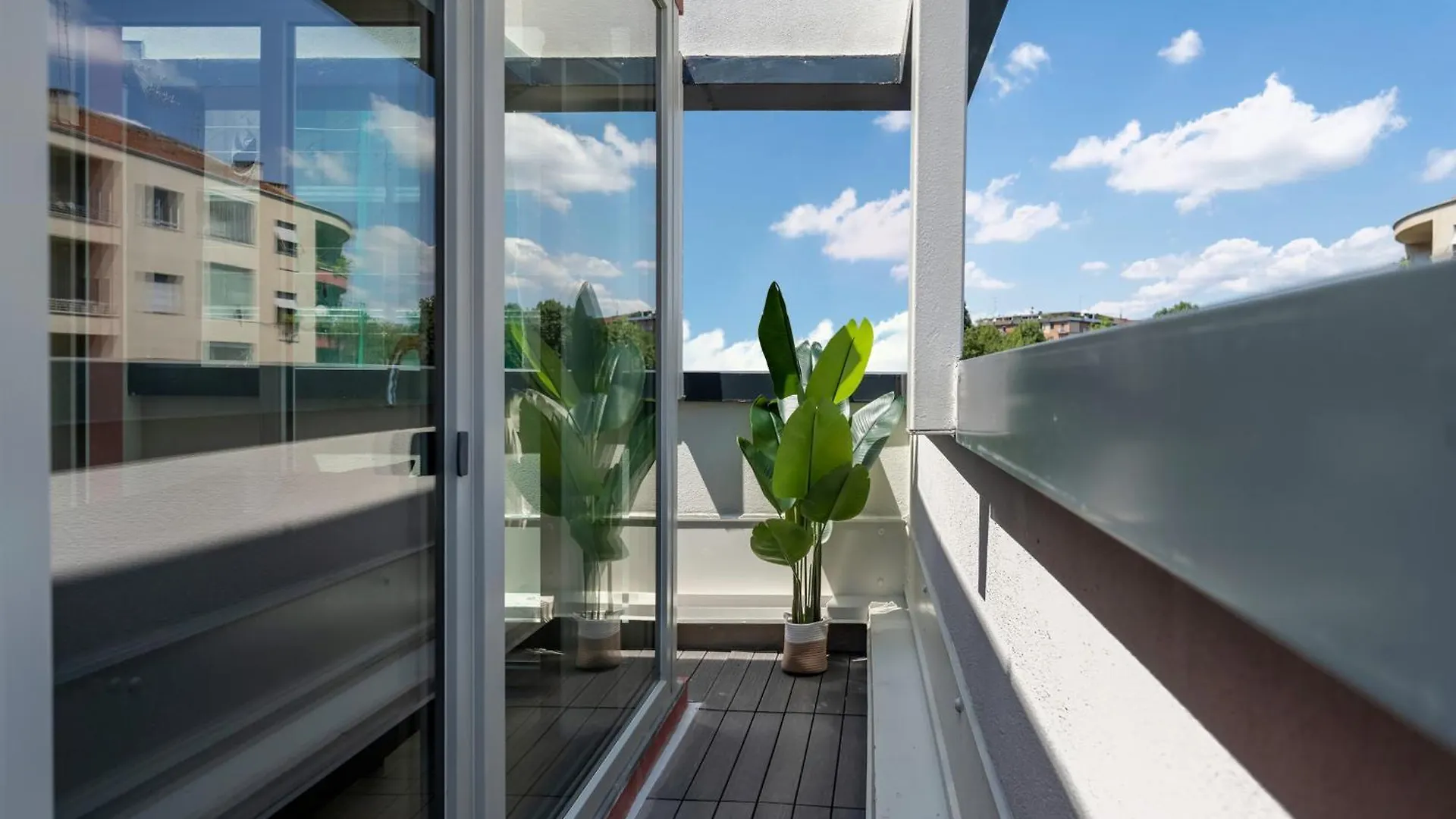 Apartment Rooftop Design Con Terrazzo - Duomo-Porta Romana Milan